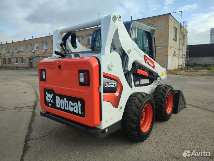 Мини-погрузчик Bobcat S530, 2024