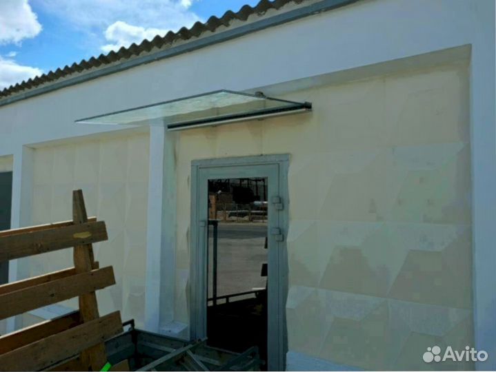 Стеклянный козырек