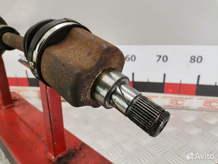 Полуось передняя левая (приводной вал, шрус) Rover