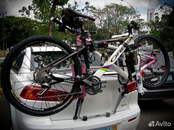 Thule Freeway 968 велокрепление на заднюю дверь