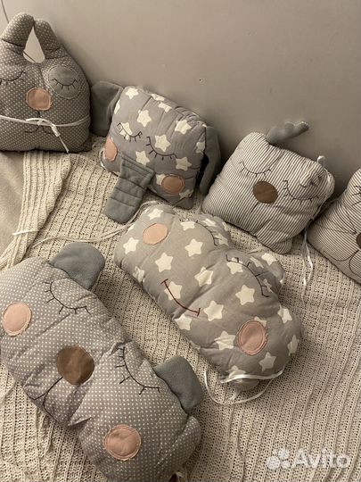 Бортики в кроватку