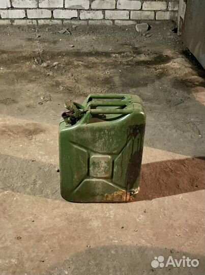 Канистра металлическая