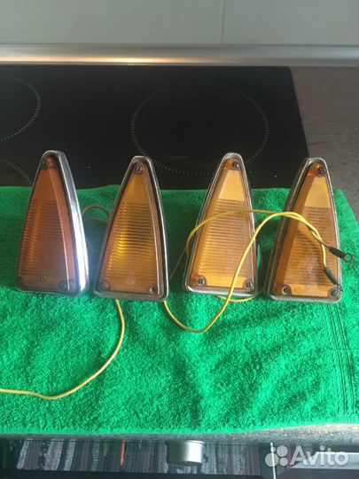 Поворотники москвич треугольные )