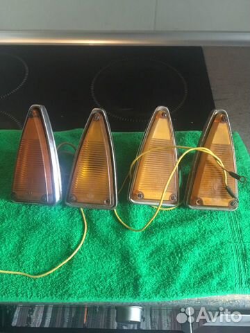 Поворотники москвич треугольные )