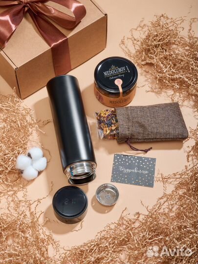 Подарочный набор с термосом и чаем на 23 февраля