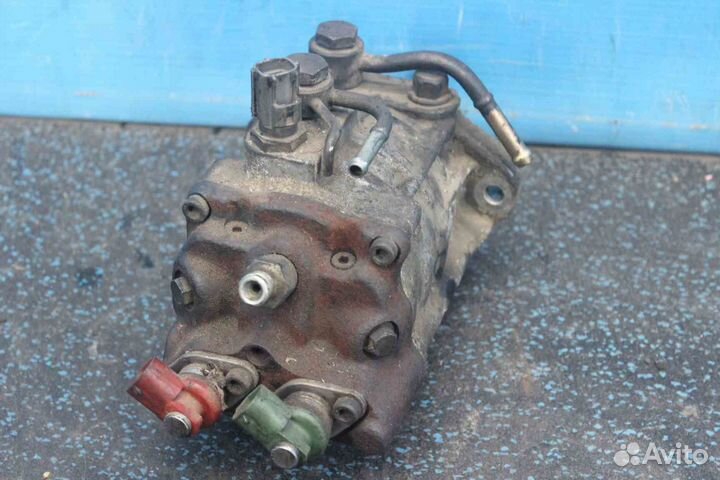 Топливный насос высокого давления(тнвд) Toyota Rav
