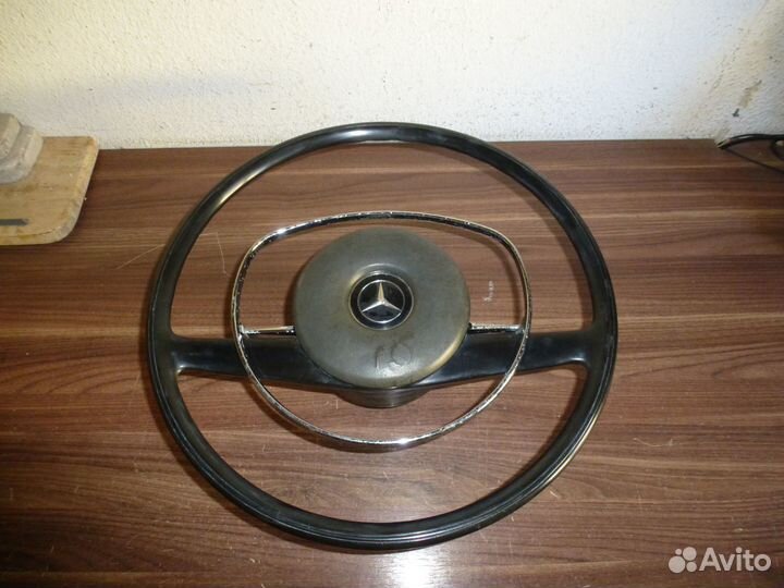 Руль мерседес бакелит W109 W110 W111 W114 W115