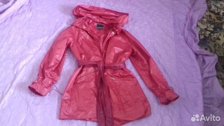 Куртка дождевик женский, с капюшоном. 48 размер