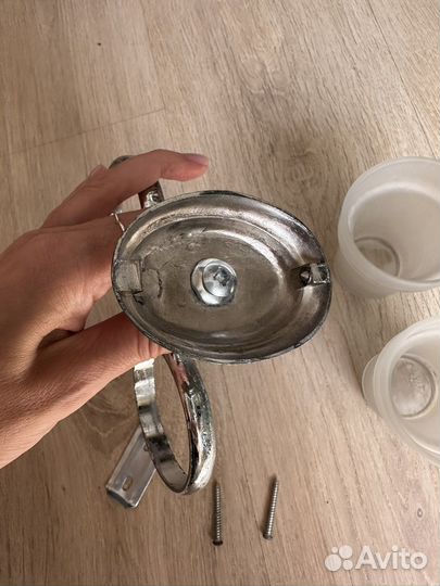 Держатель для зубных щеток