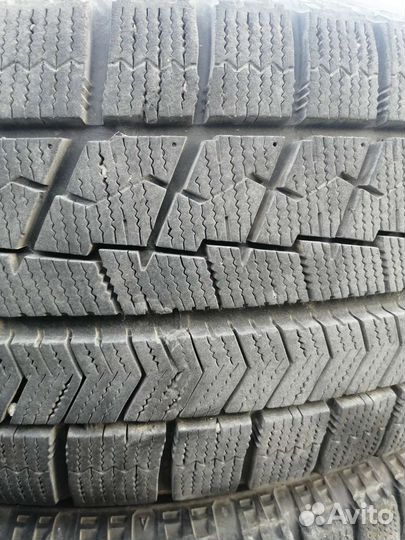 Bridgestone Blizzak VRX 215/60 R16 95Q