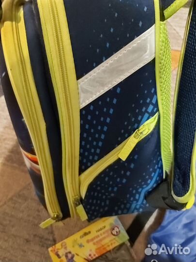 Портфель рюкзак школьный
