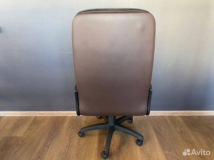 Компьютерное кресло новое