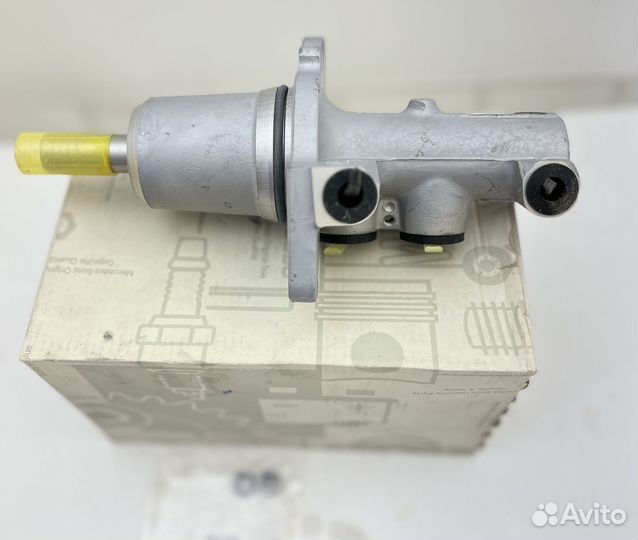 Тормозной цилиндр главный Мерседес Спринтер