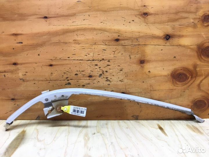 Планка под фару передняя левая Toyota Corona