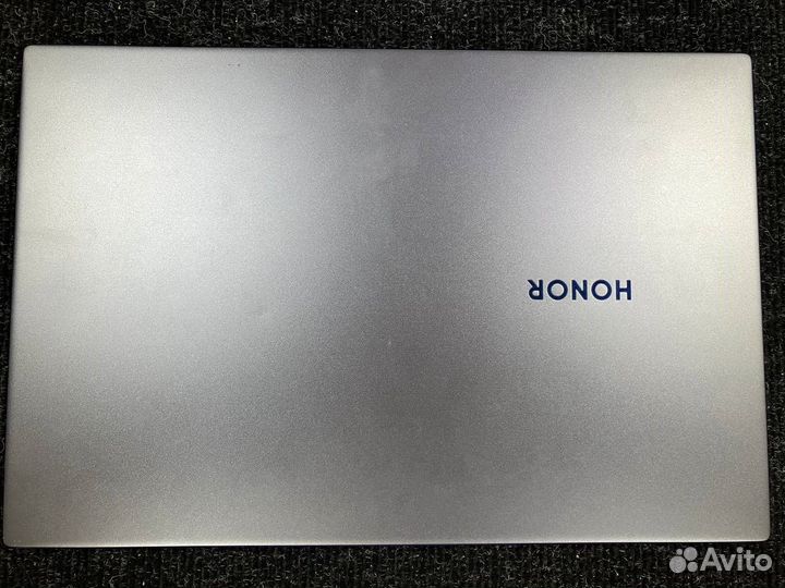Honor MagicBook 14 5500U/8GB RAM/512GB SSD