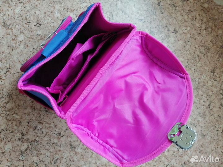 Рюкзак школьный