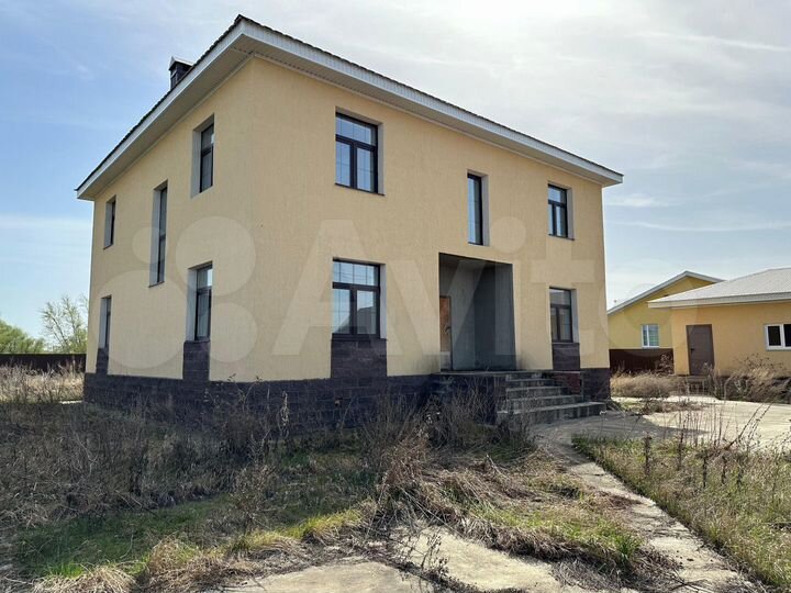 Дом 307 м² на участке 15 сот.