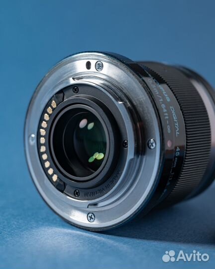 Olympus M.zuiko 45mm f/1.8