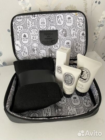 Дорожные наборы Qаtаr Airways