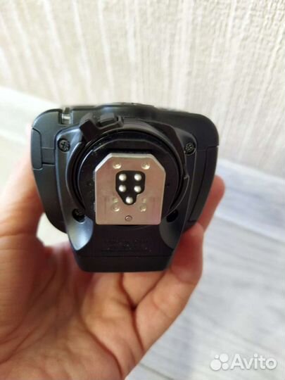 Вспышка Canon