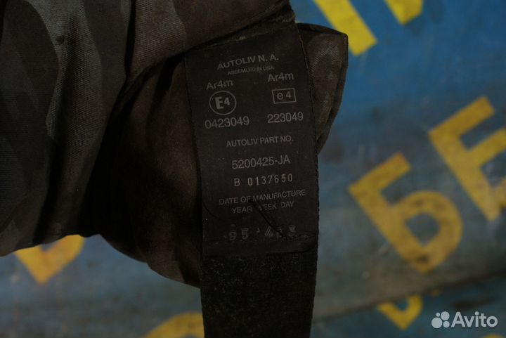 Передний ремень безопасности Chrysler Stratus