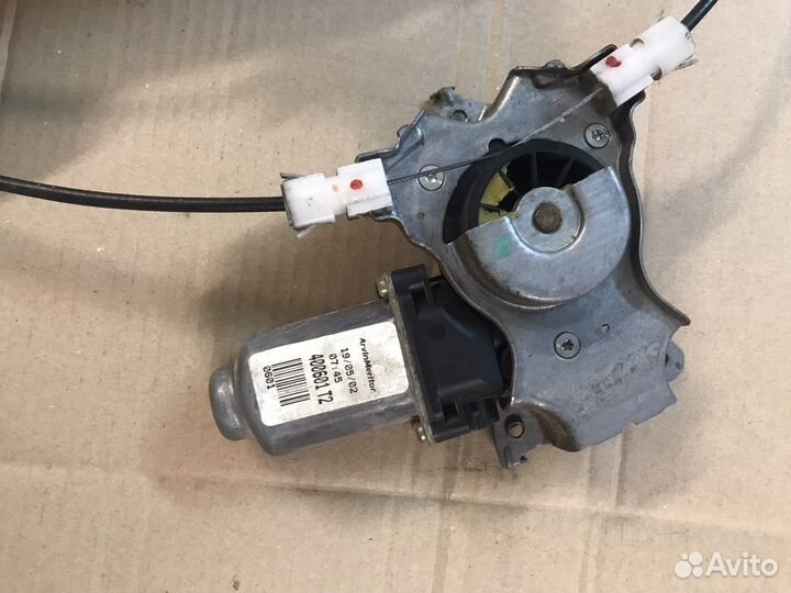 Стеклоподъемник задний левый Nissan Primera P12