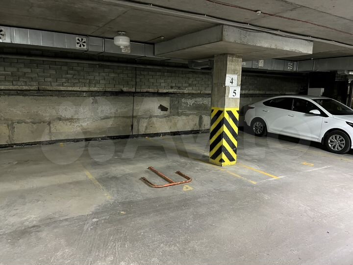 Машиноместо, 14 м²