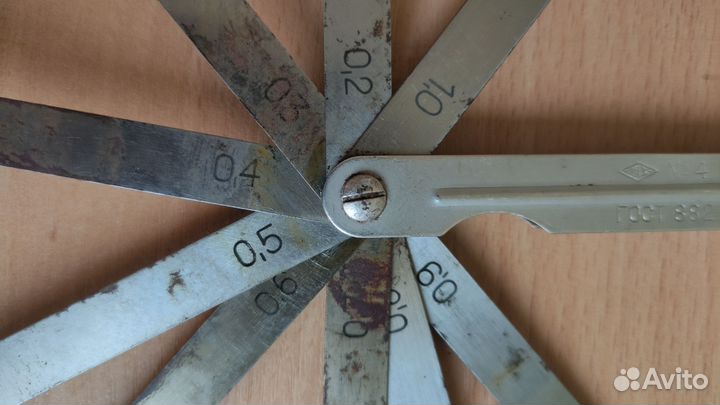 Набор щупов для зазоров 0.2-1 мм 9 шт СССР