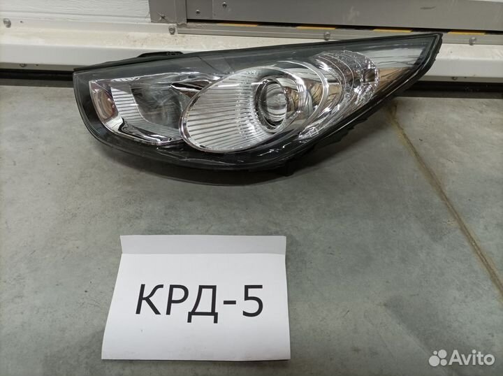 Фара левая Hyundai Ix35 2010