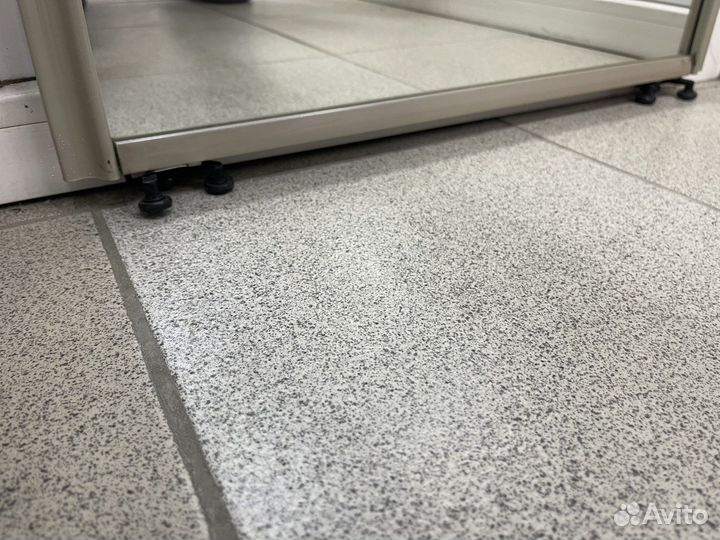 Зеркало дверь для купе