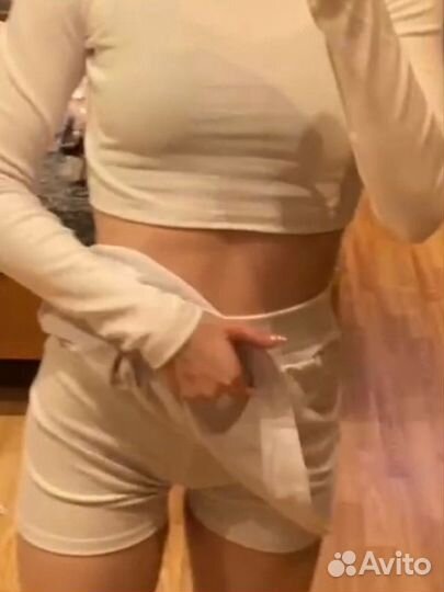 Костюм спортивный кофта и юбка