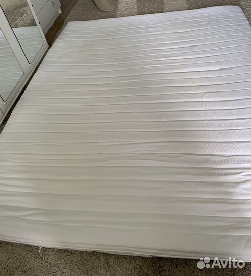 Тонкий матрас IKEA 160x200