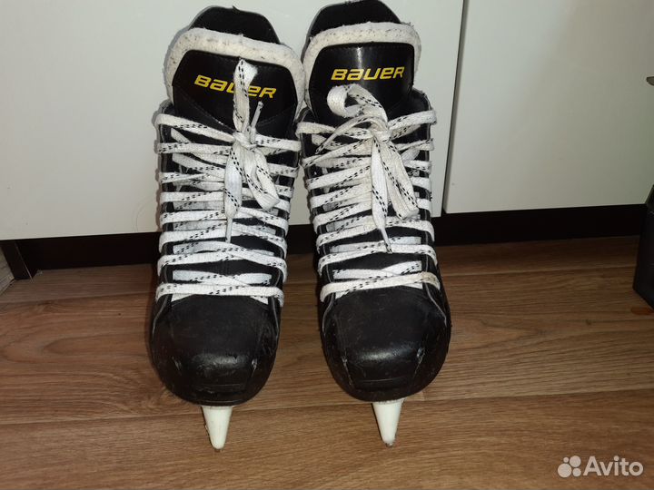 Хоккейные коньки Bauer Supreme S140, размер 37,5