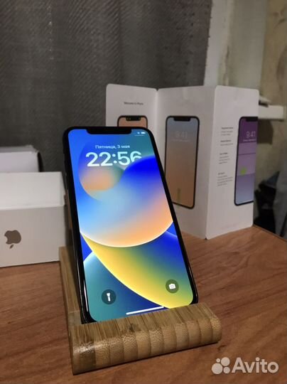 iPhone X, 64 ГБ