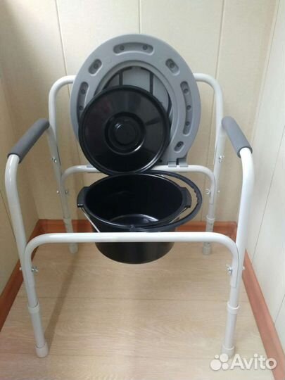 Стул-туалет для инвалидов новый