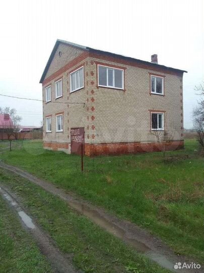 Дом 200 м² на участке 10 сот.