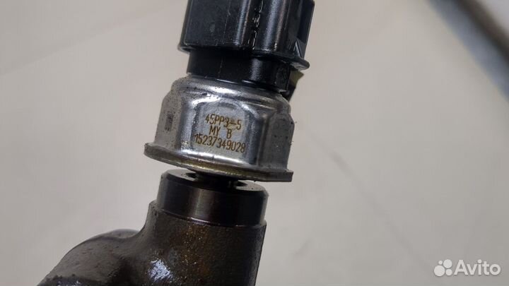 Рампа топливная Opel Insignia