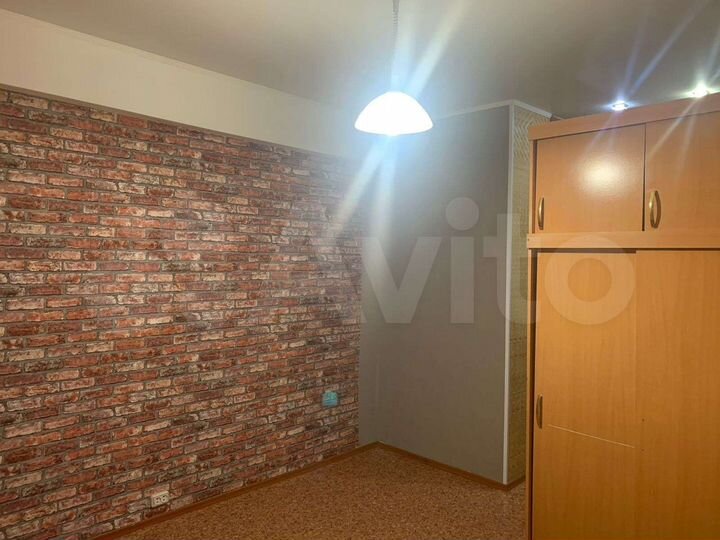 Комната 19,3 м² в 1-к., 2/5 эт.