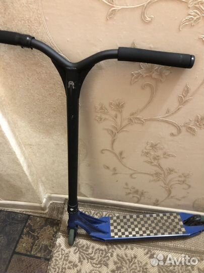 Трюковой самокат кастом парк