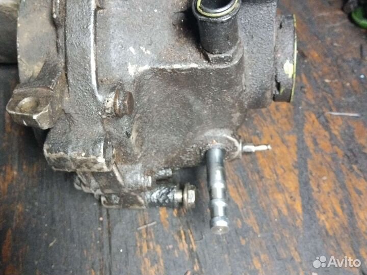 МКПП фольксваген поло 1995 год. 1,9 дизель