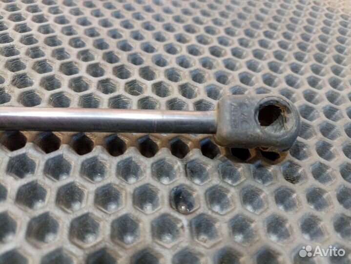 20379348 Амортизатор