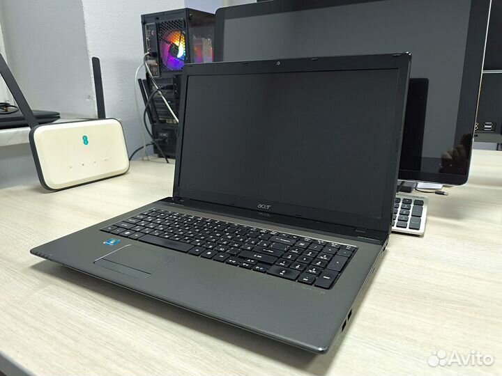 Acer AMD A8-3500M: 1,6 ггц, 8 гб, 750 гб HDD, AMD