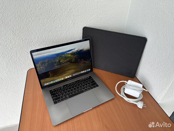 Apple MacBook Pro 15 2018/Core i9/ 32gb озу/512SSD