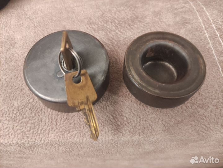 Пробка бензобака с ключём