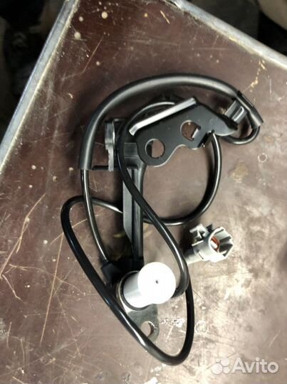 Датчик abs передний левый