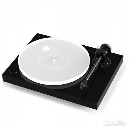 Виниловый проигрыватель Pro-Ject X1 Piano Black