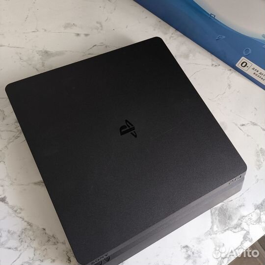 Sony PS4 Slim 1TB (2 диска)