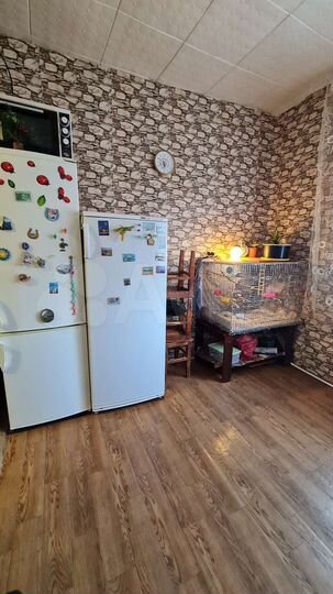 3-к. квартира, 50 м², 1/1 эт.