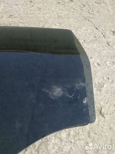 Стекло двери задней левой Ford Kuga (2012-2019)