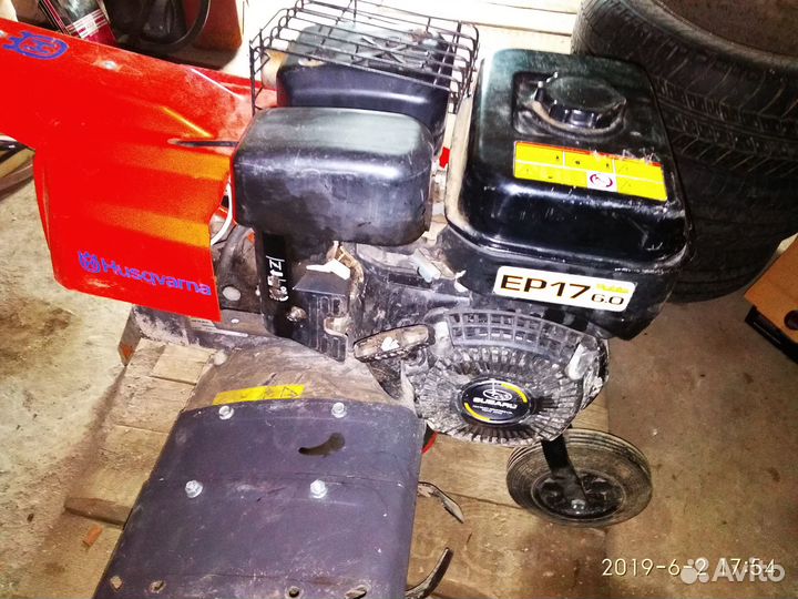 Мощный культиватор Husqvarna T560RS для требовател